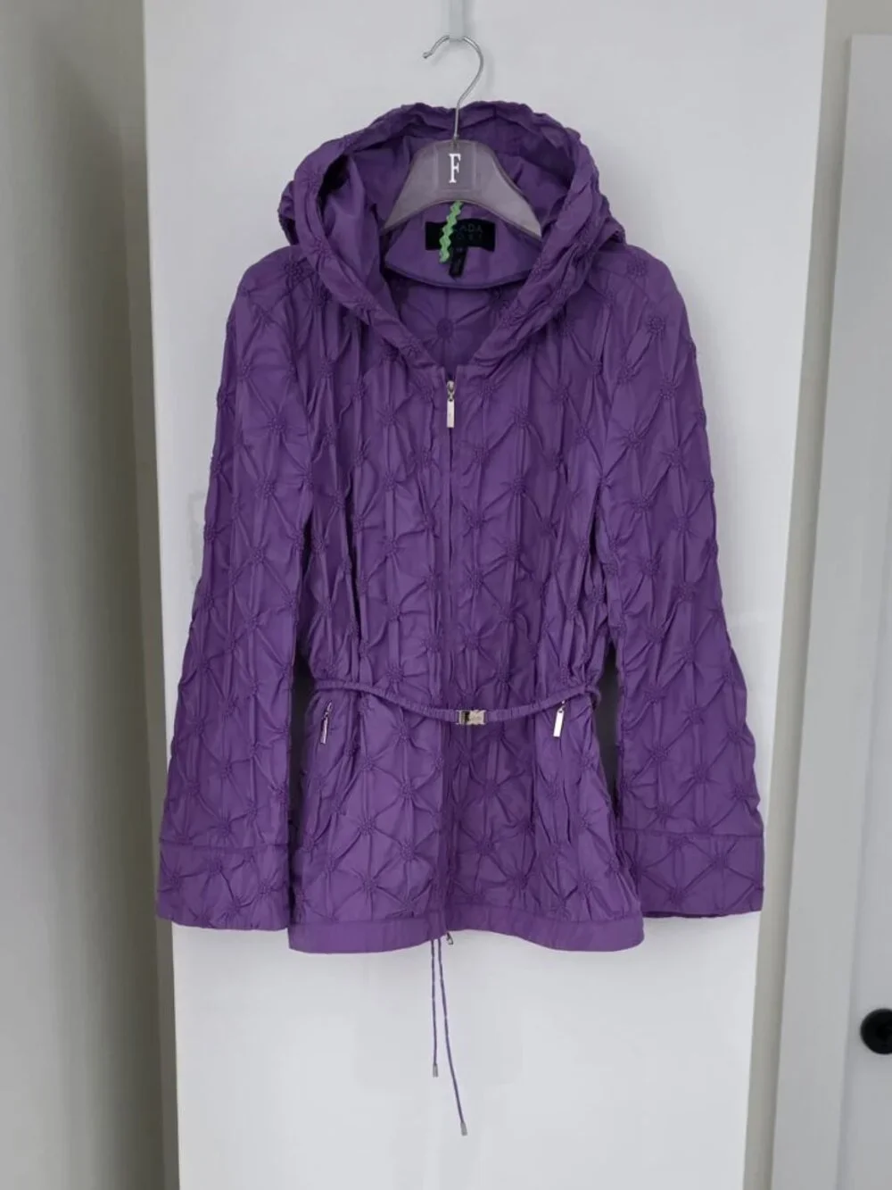 ESCADA JACKET! RARE. - Picture 3 of 15